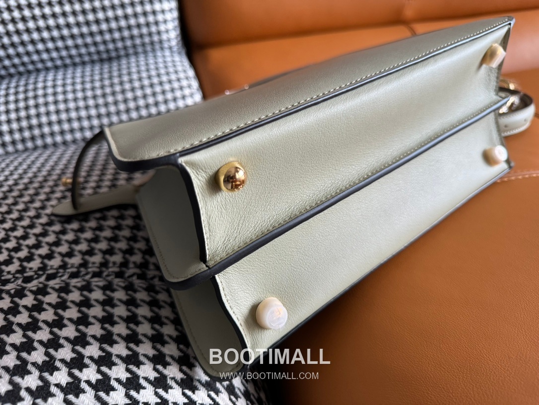 Fendi Peekaboo ISeeU Small Leather Bag 펜디 피카부 아이씨유 스몰 레더 백 27cm 4