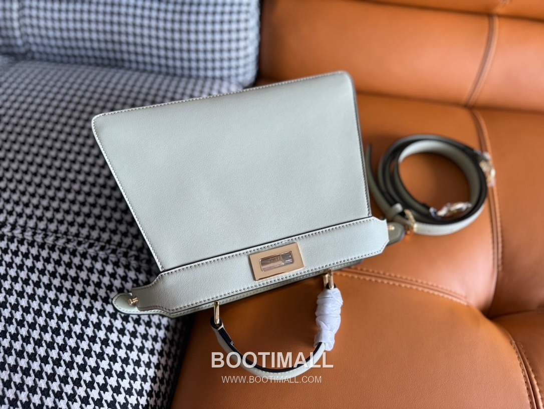 Fendi Peekaboo ISeeU Small Leather Bag 펜디 피카부 아이씨유 스몰 레더 백 27cm 5