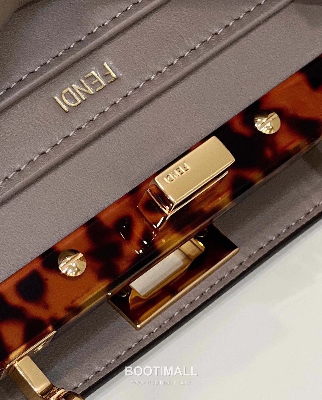 Fendi Peekaboo ISeeU Mini Nappa Leather Bag 펜디 피카부 아이씨유 미니 나파 레더 백 20cm 6