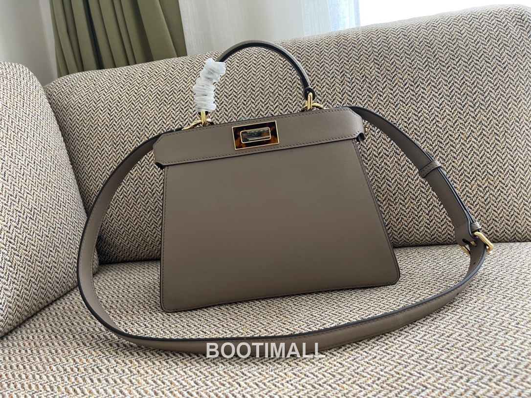 Fendi Peekaboo ISeeU Small Leather Bag 펜디 피카부 아이씨유 스몰 레더 백 27cm 1