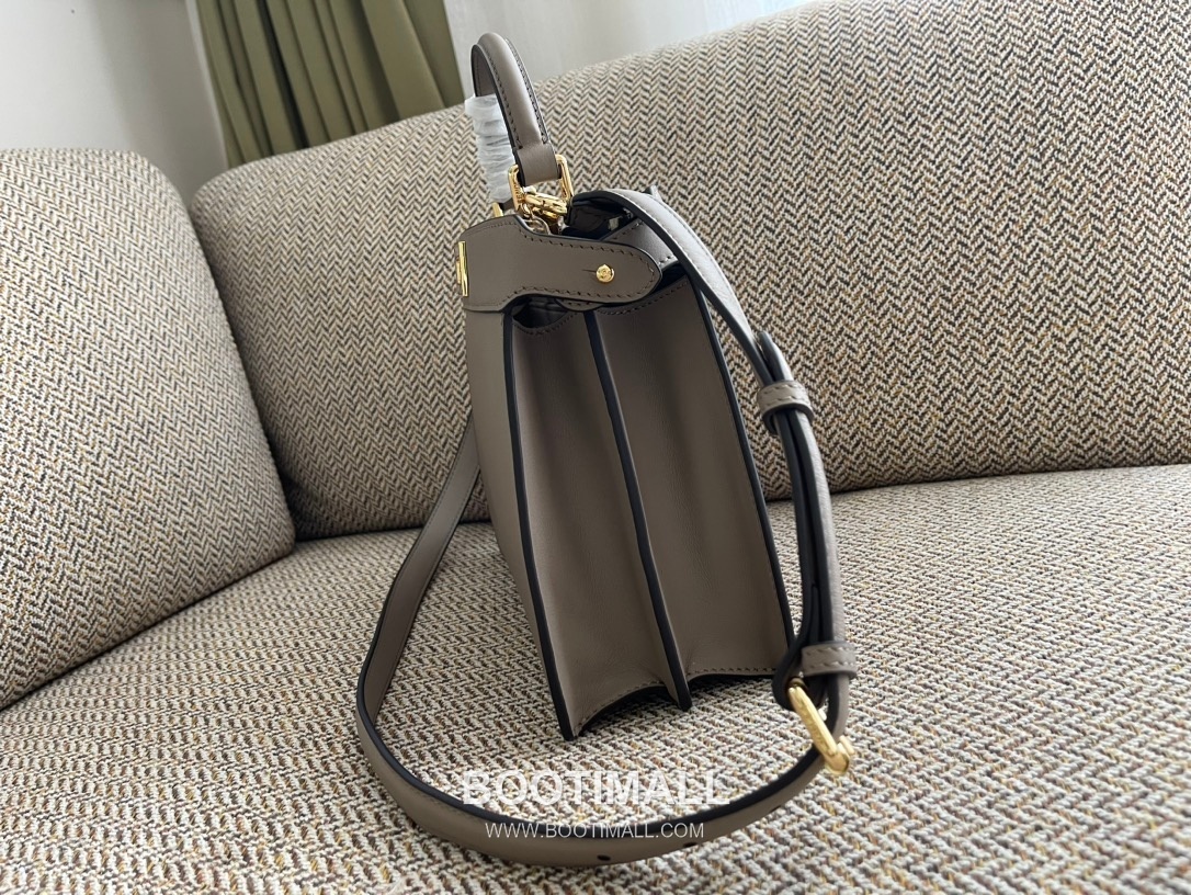 Fendi Peekaboo ISeeU Small Leather Bag 펜디 피카부 아이씨유 스몰 레더 백 27cm 3