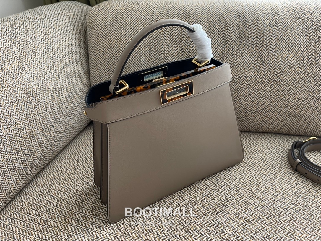 Fendi Peekaboo ISeeU Medium Leather Bag 펜디 피카부 아이씨유 미디엄 레더 백 33cm 2