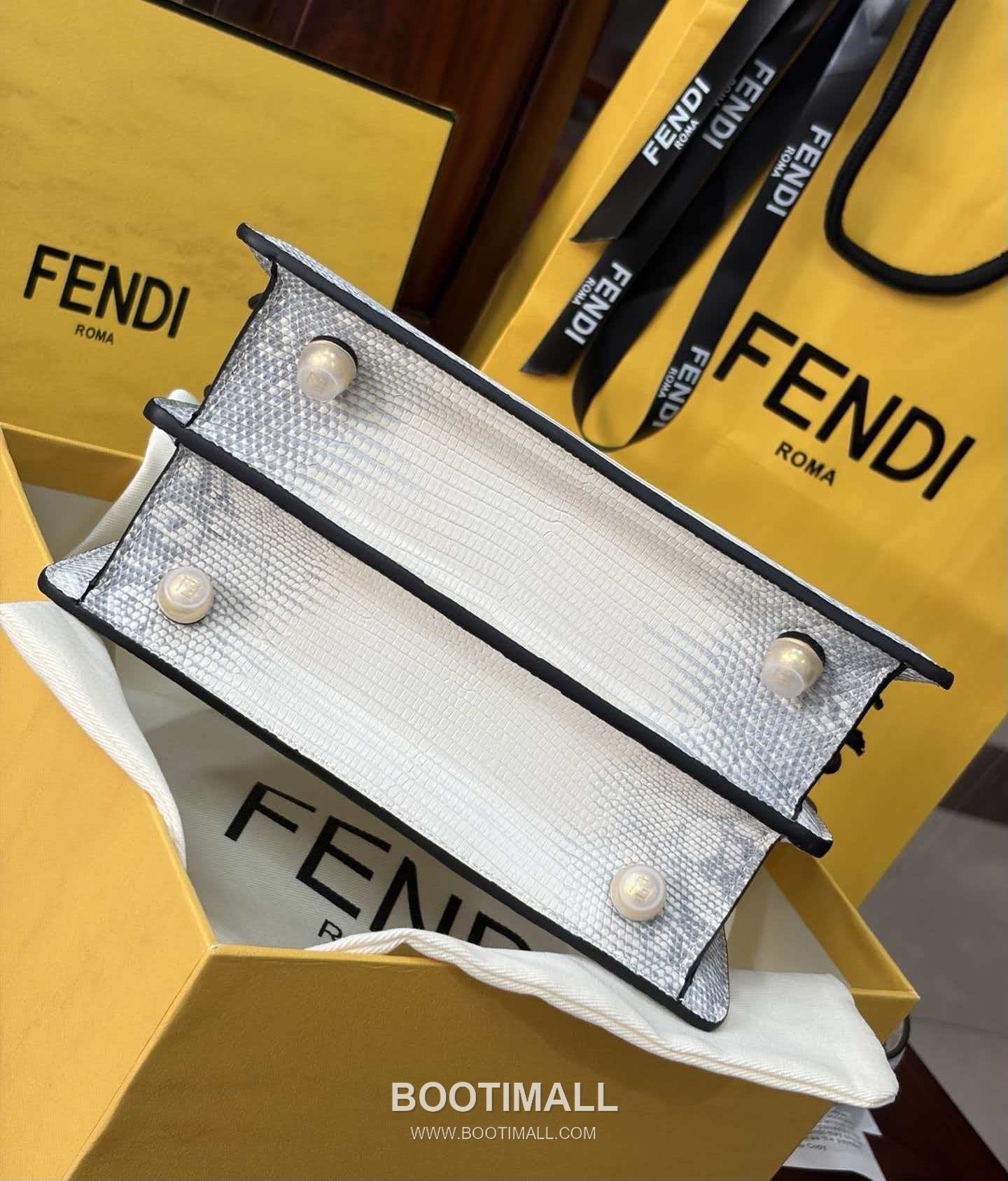 Fendi Peekaboo ISeeU Mini Lizard Leather Bag 펜디 피카부 아이씨유 미니 리자드 레더 백 20cm 5