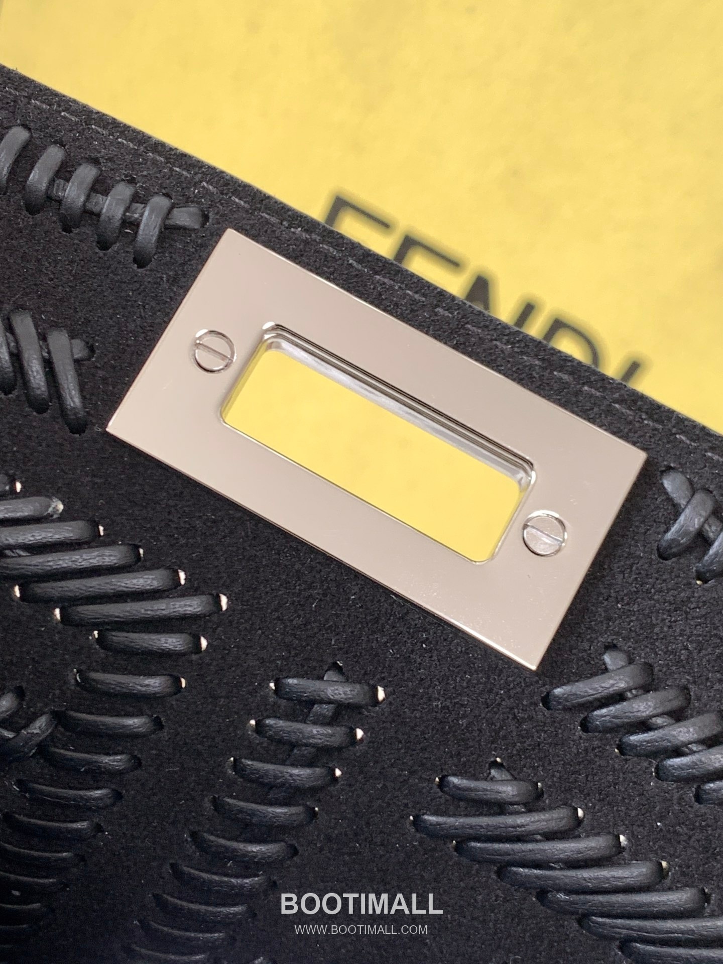 Fendi Peekaboo ISeeU Medium Cuoio Romano Leather Bag 펜디 피카부 아이씨유 미디엄 쿠오이오 로마노 레더 백 27cm 7