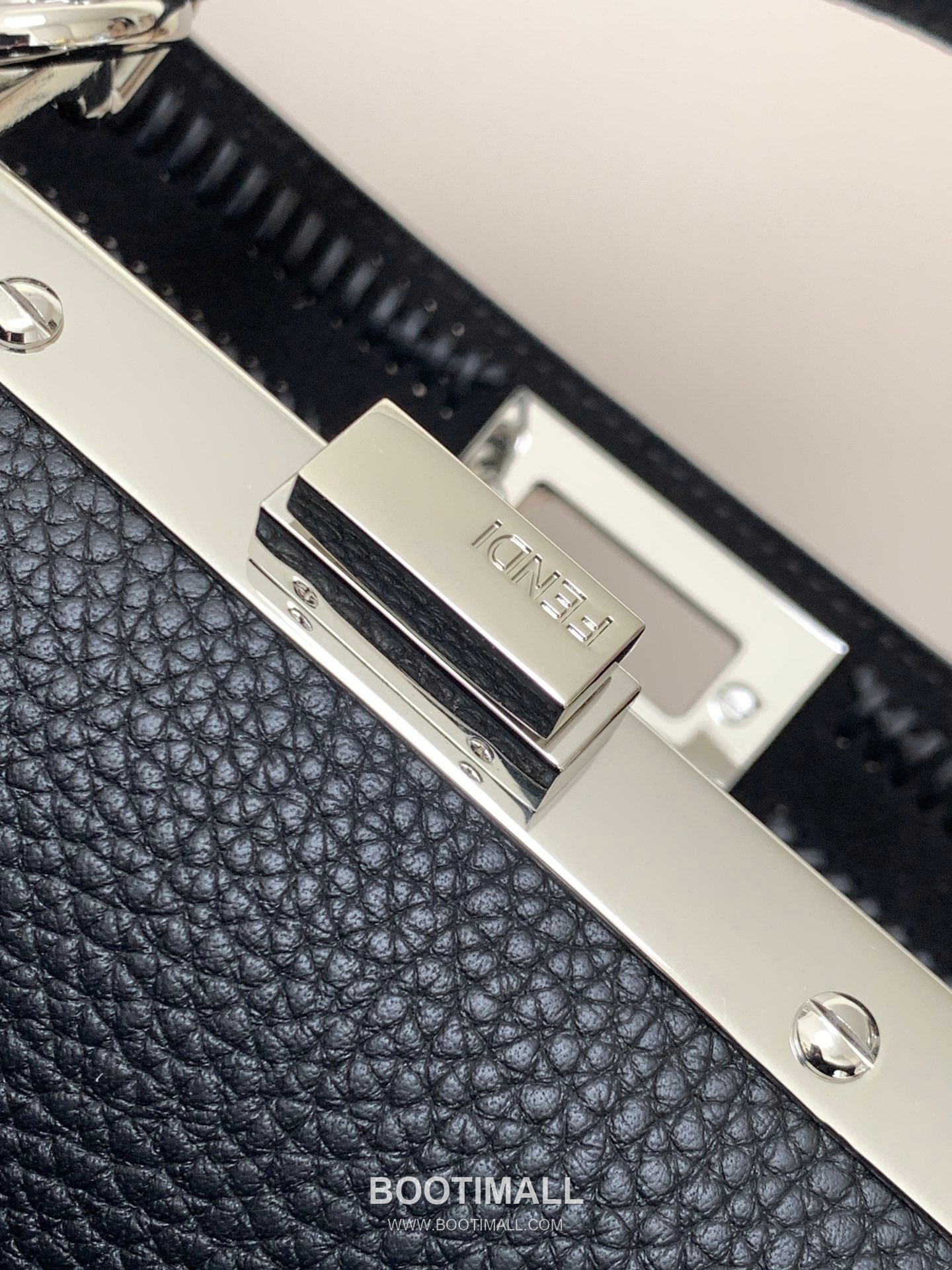 Fendi Peekaboo ISeeU Medium Cuoio Romano Leather Bag 펜디 피카부 아이씨유 미디엄 쿠오이오 로마노 레더 백 27cm 8