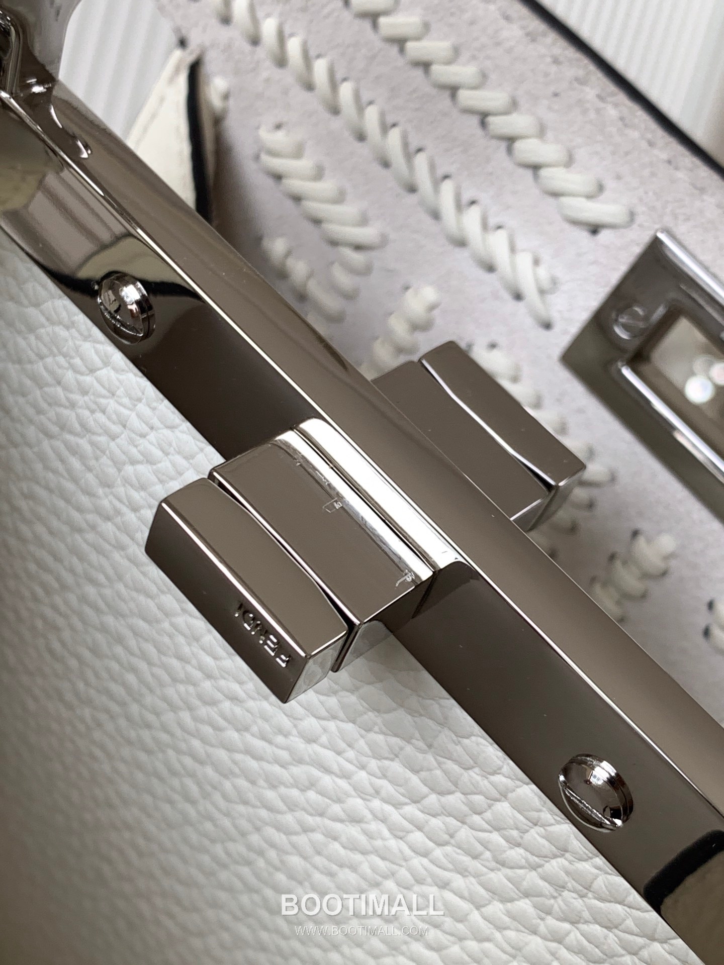 Fendi Peekaboo ISeeU Small Cuoio Romano Leather Bag 펜디 피카부 아이씨유 스몰 쿠오이오 로마노 레더 백 20cm 6