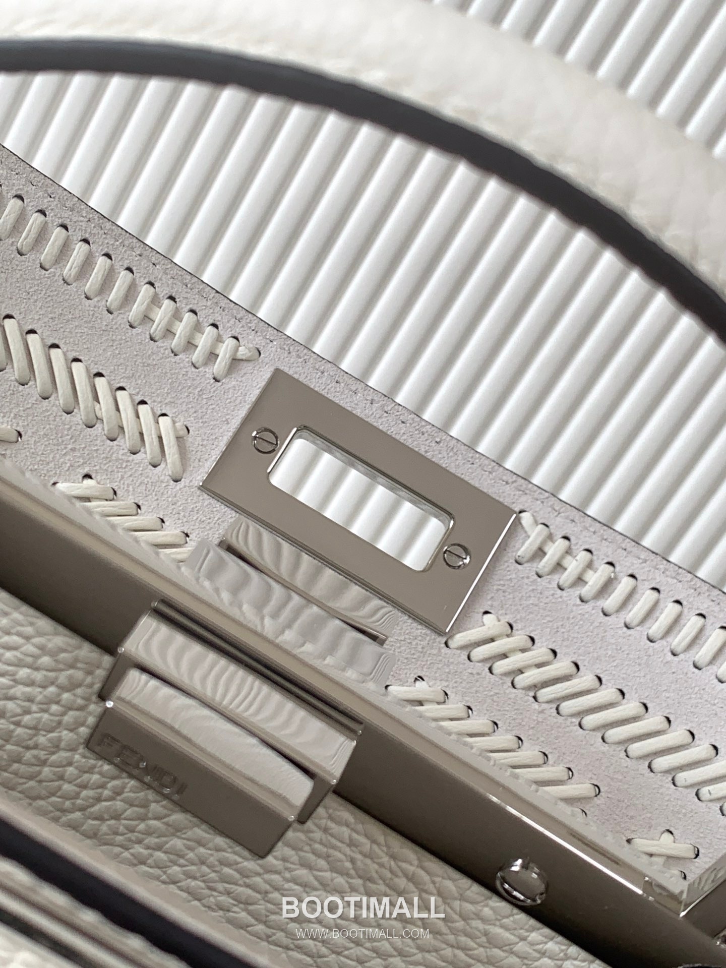 Fendi Peekaboo ISeeU Medium Cuoio Romano Leather Bag 펜디 피카부 아이씨유 미디엄 쿠오이오 로마노 레더 백 27cm 7