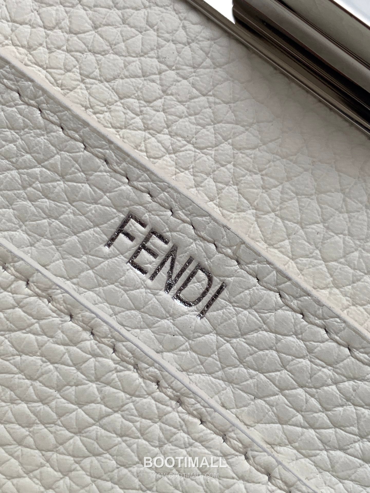 Fendi Peekaboo ISeeU Medium Cuoio Romano Leather Bag 펜디 피카부 아이씨유 미디엄 쿠오이오 로마노 레더 백 27cm 8