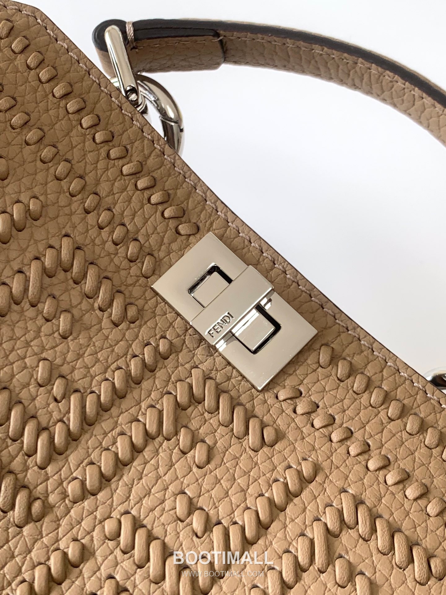 Fendi Peekaboo ISeeU Small Cuoio Romano Leather Bag 펜디 피카부 아이씨유 스몰 쿠오이오 로마노 레더 백 20cm 6