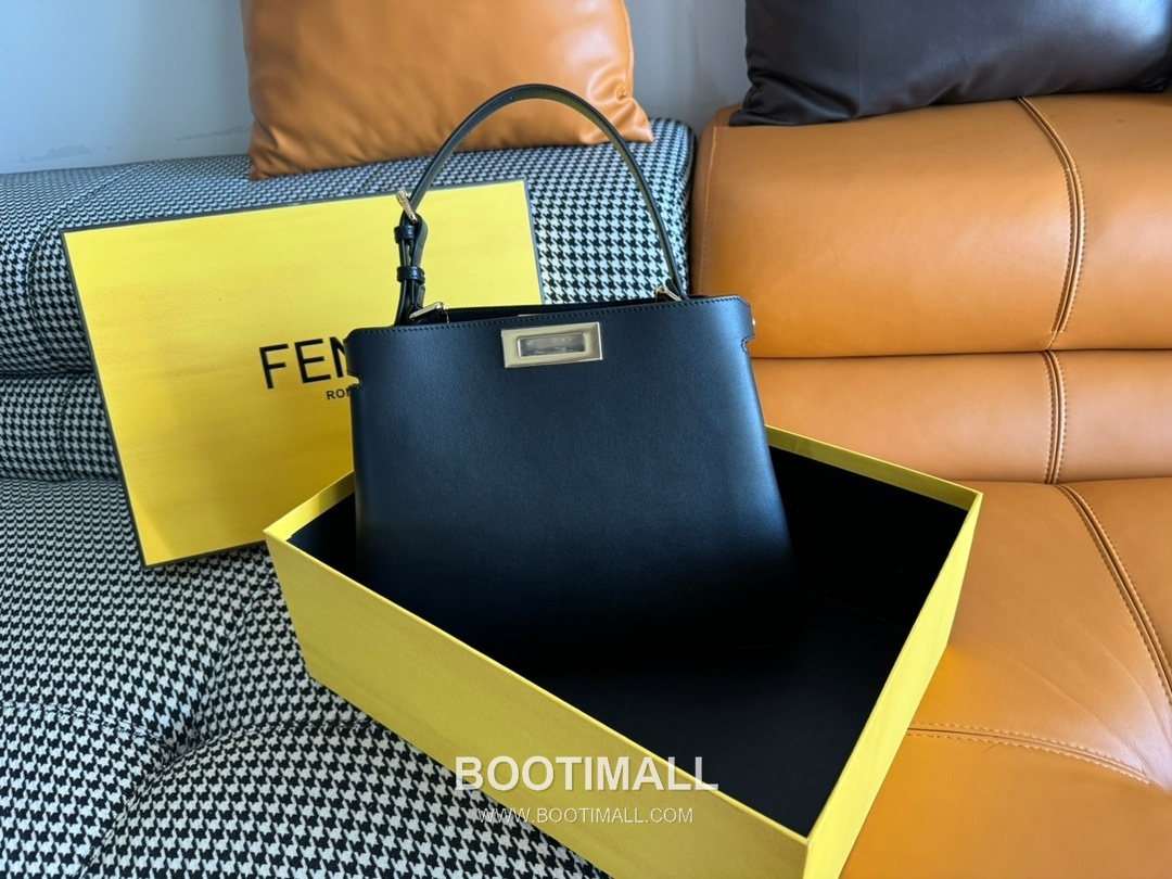 Fendi Peekaboo Soft Medium Calfskin Leather Bag 펜디 피카부 소프트 미디엄 카프스킨 레더 백 33cm 1