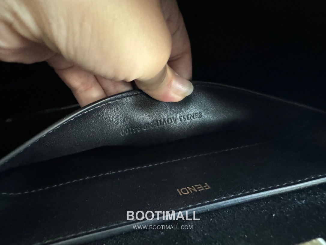 Fendi Peekaboo Soft Medium Calfskin Leather Bag 펜디 피카부 소프트 미디엄 카프스킨 레더 백 33cm 8