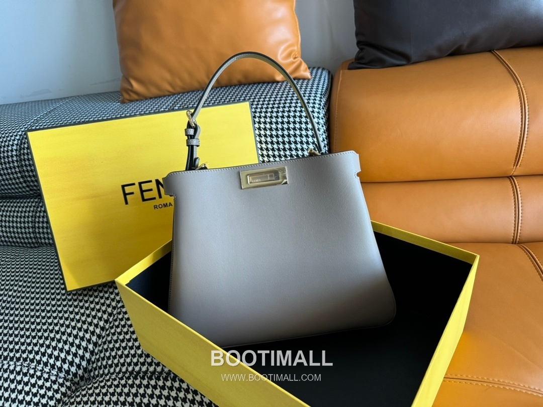 Fendi Peekaboo Soft Medium Calfskin Leather Bag 펜디 피카부 소프트 미디엄 카프스킨 레더 백 33cm 1