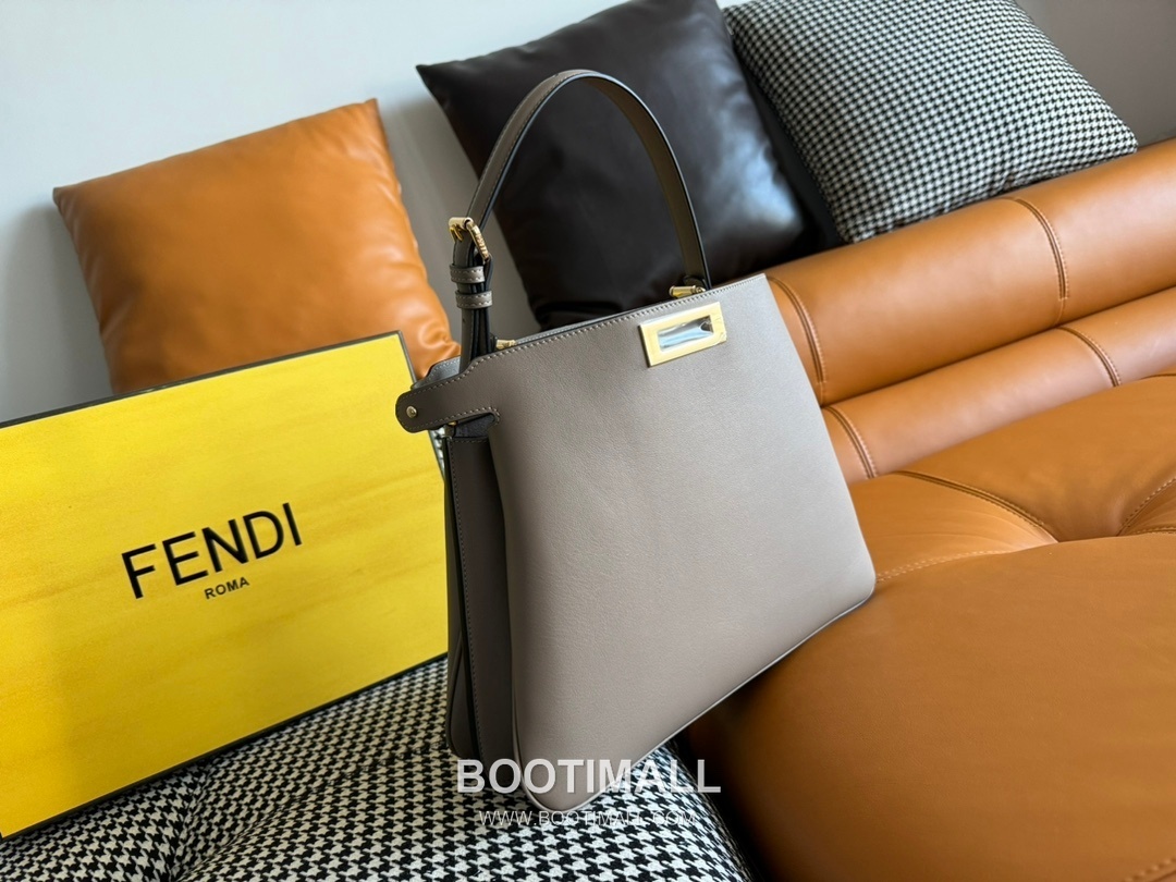 Fendi Peekaboo Soft Medium Calfskin Leather Bag 펜디 피카부 소프트 미디엄 카프스킨 레더 백 33cm 3