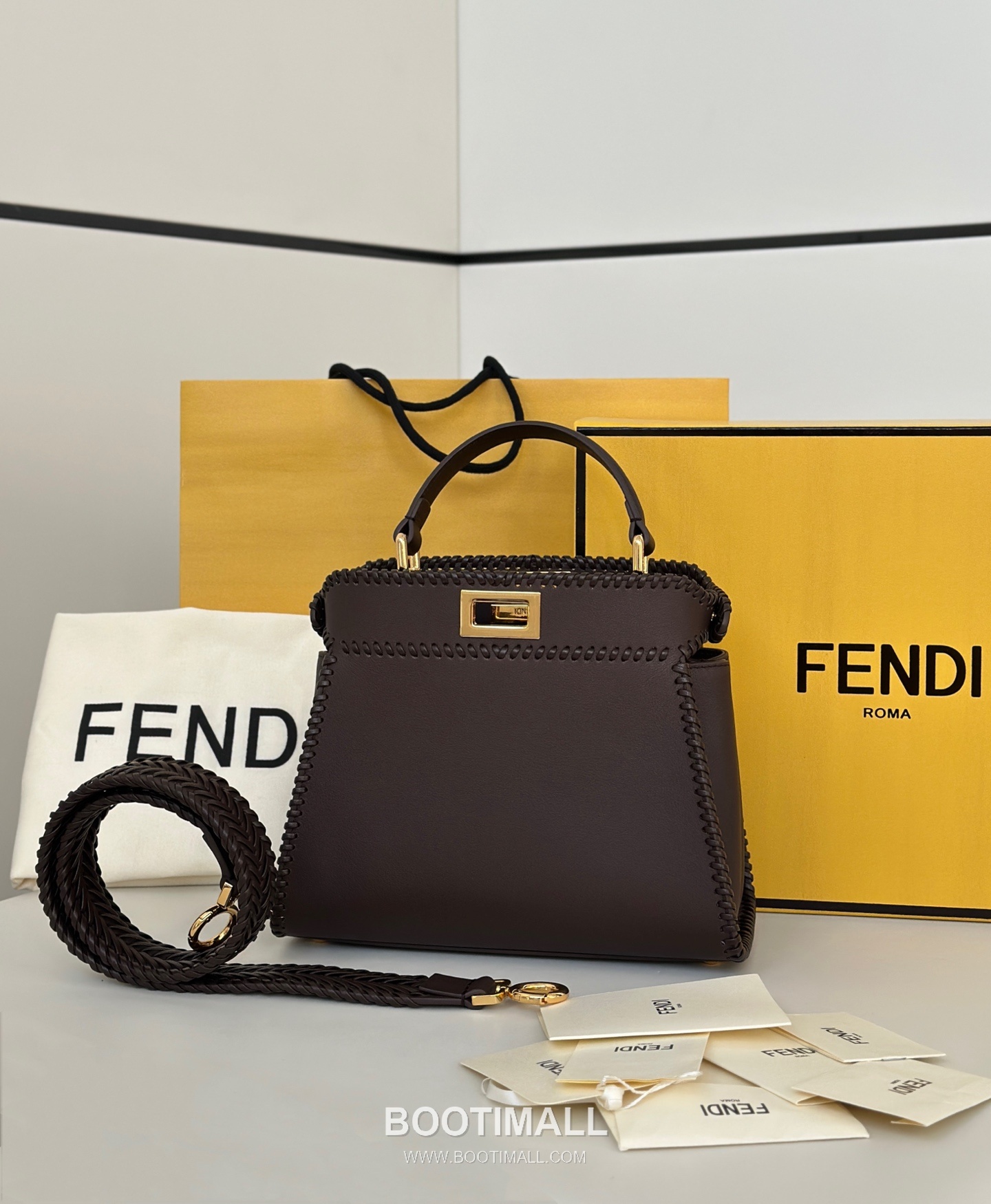 Fendi Peekaboo Small Calfskin Leather Bag 펜디 피카부 스몰 카프스킨 레더 백 23cm 1