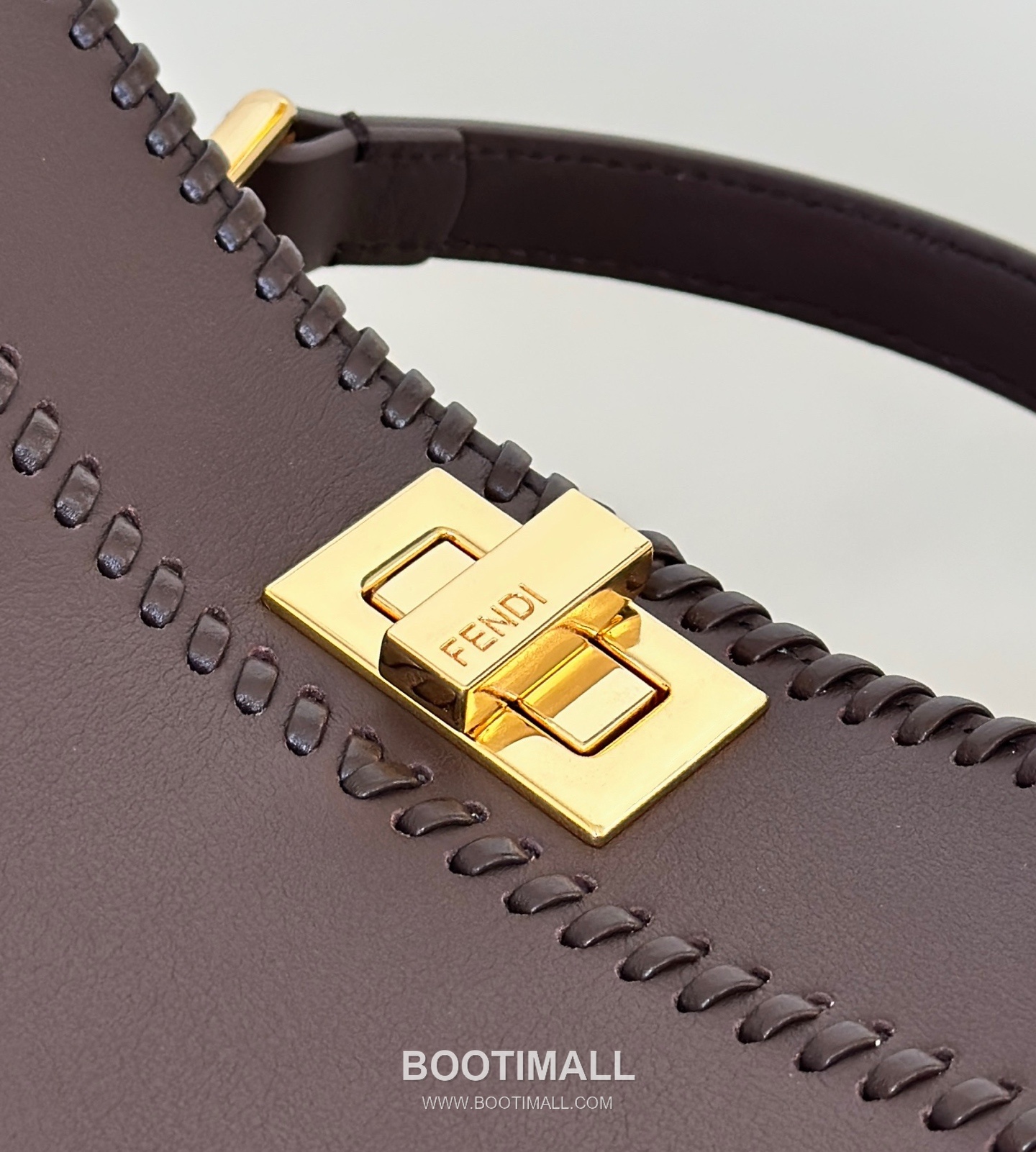 Fendi Peekaboo Small Calfskin Leather Bag 펜디 피카부 스몰 카프스킨 레더 백 23cm 5