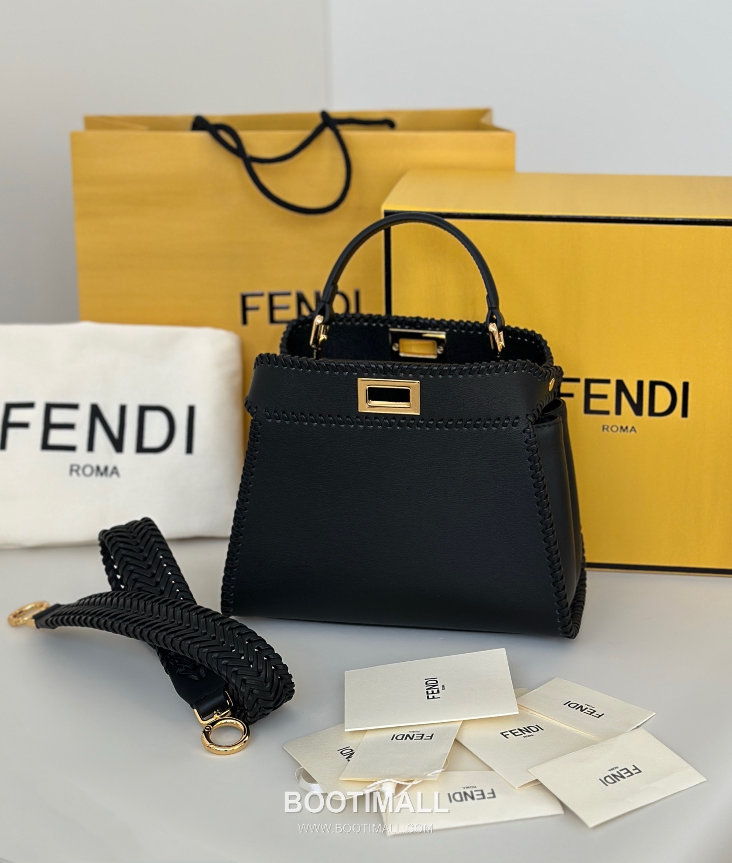 Fendi Peekaboo Small Calfskin Leather Bag 펜디 피카부 스몰 카프스킨 레더 백 23cm 1