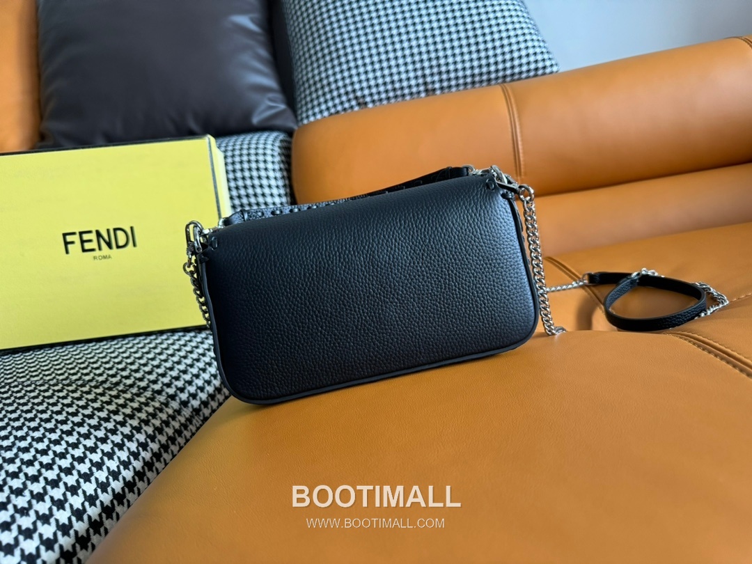 Fendi Baguette Mini Cuoio Romano Leather Bag 펜디 바게트 미니 쿠오이오 로마노 레더 백 20cm 4
