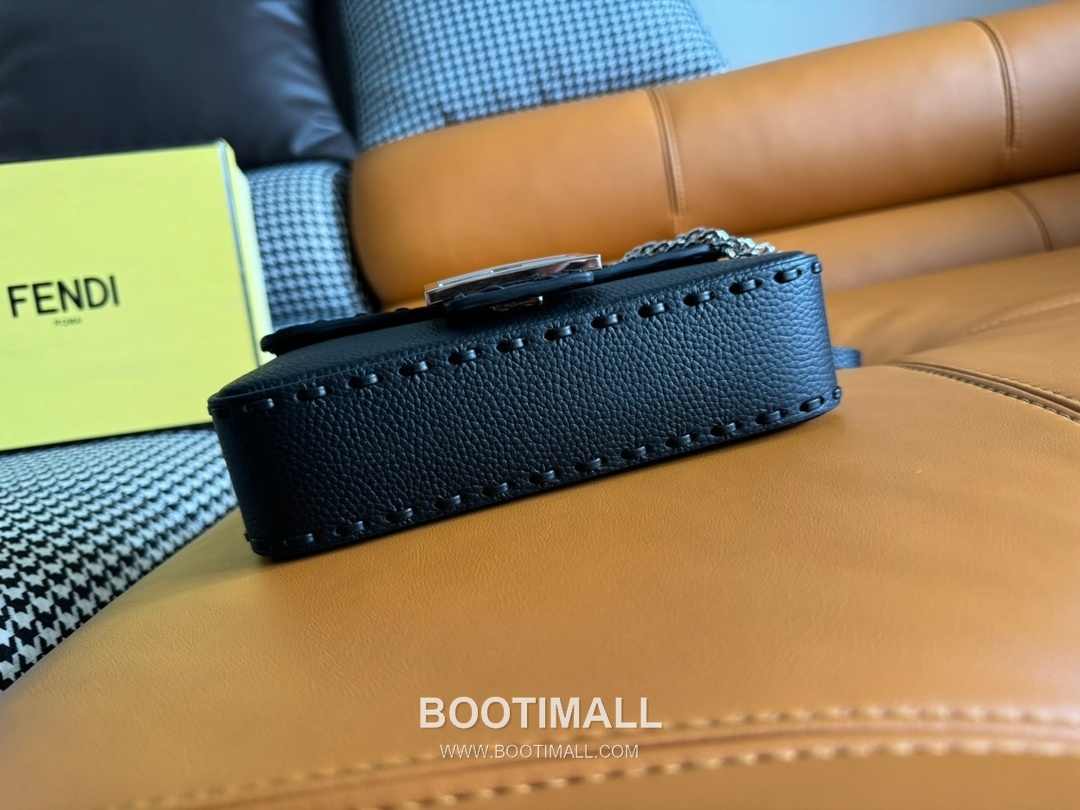 Fendi Baguette Mini Cuoio Romano Leather Bag 펜디 바게트 미니 쿠오이오 로마노 레더 백 20cm 5