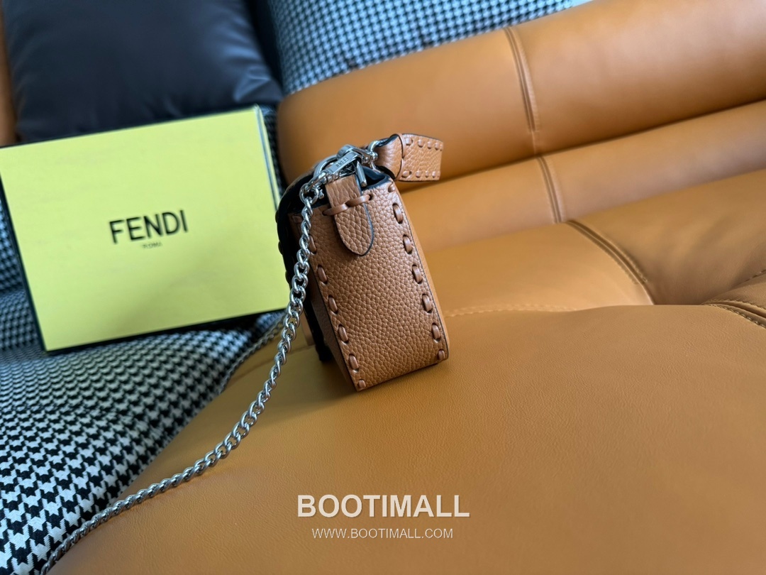 Fendi Baguette Mini Cuoio Romano Leather Bag 펜디 바게트 미니 쿠오이오 로마노 레더 백 20cm 3