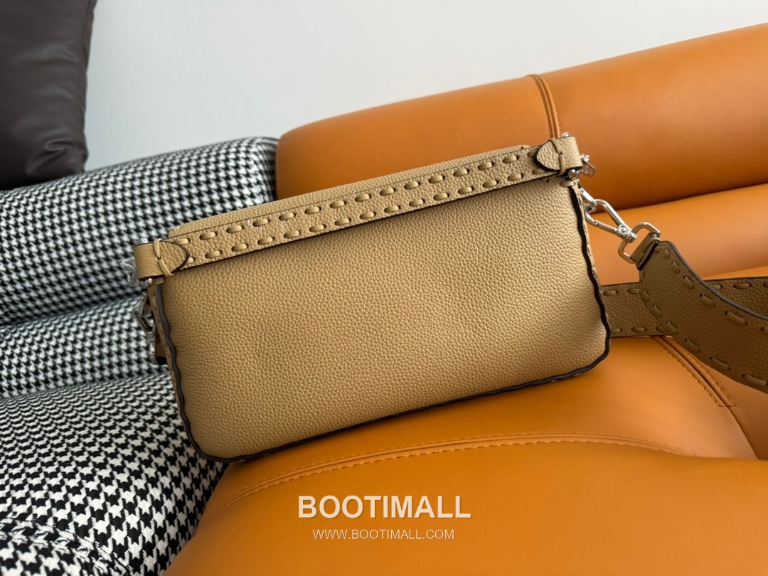 Fendi Baguette Medium Cuoio Romano Leather Bag 펜디 바게트 미디엄 쿠오이오 로마노 레더 백 27cm 3