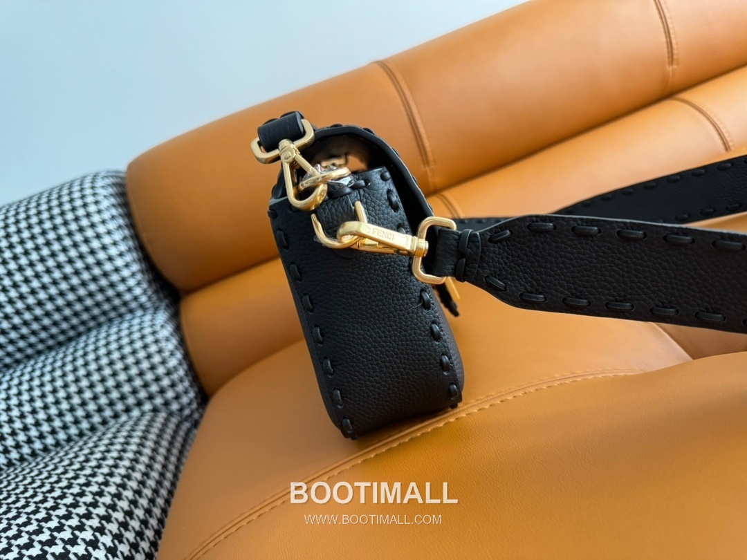 Fendi Baguette Medium Cuoio Romano Leather Bag 펜디 바게트 미디엄 쿠오이오 로마노 레더 백 27cm 3