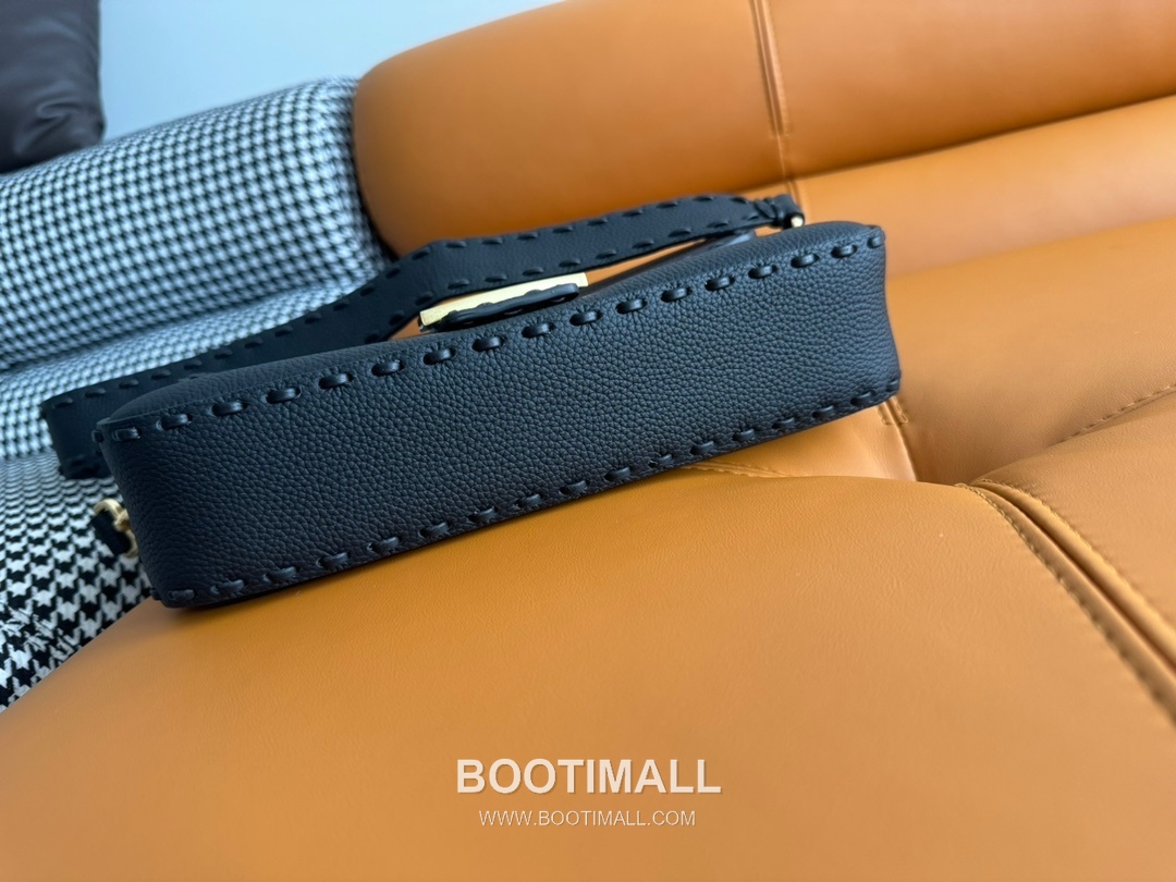 Fendi Baguette Medium Cuoio Romano Leather Bag 펜디 바게트 미디엄 쿠오이오 로마노 레더 백 27cm 5