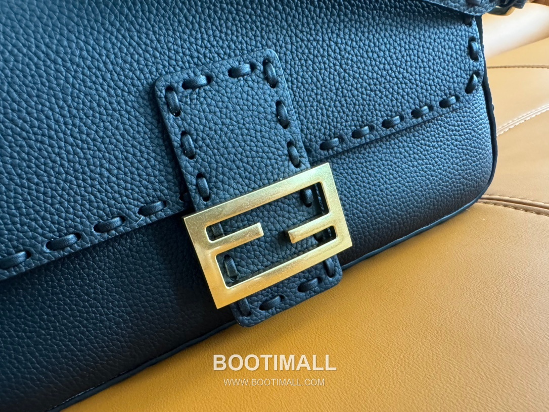 Fendi Baguette Medium Cuoio Romano Leather Bag 펜디 바게트 미디엄 쿠오이오 로마노 레더 백 27cm 7