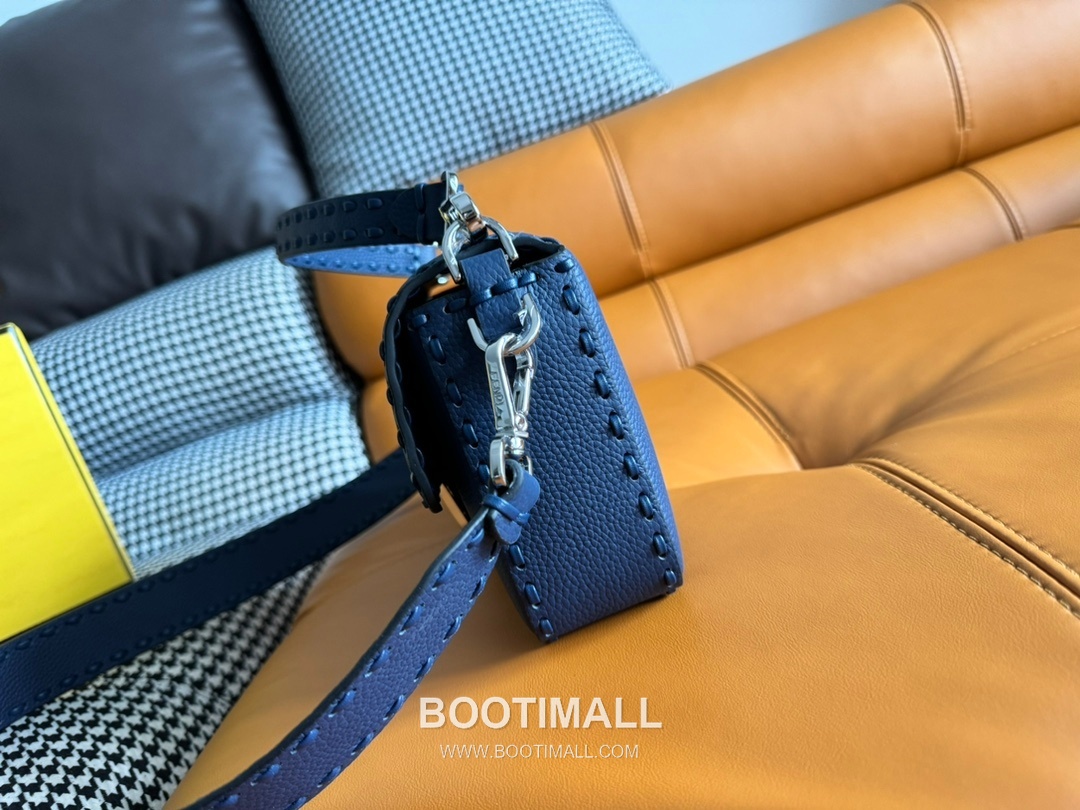 Fendi Baguette Medium Cuoio Romano Leather Bag 펜디 바게트 미디엄 쿠오이오 로마노 레더 백 27cm 3