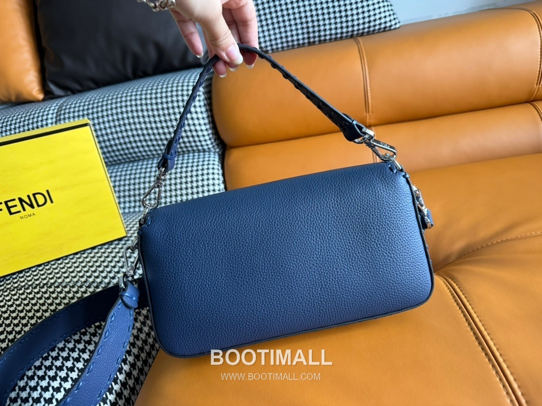 Fendi Baguette Medium Cuoio Romano Leather Bag 펜디 바게트 미디엄 쿠오이오 로마노 레더 백 27cm 4