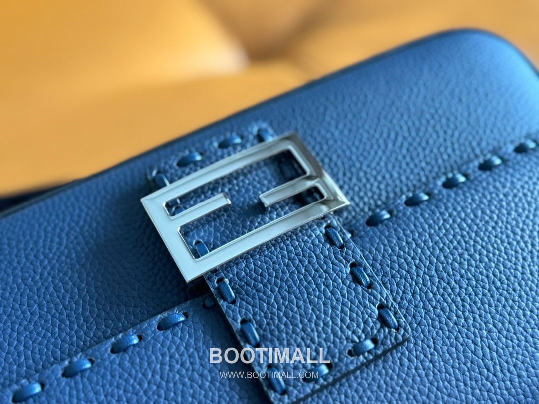 Fendi Baguette Medium Cuoio Romano Leather Bag 펜디 바게트 미디엄 쿠오이오 로마노 레더 백 27cm 6