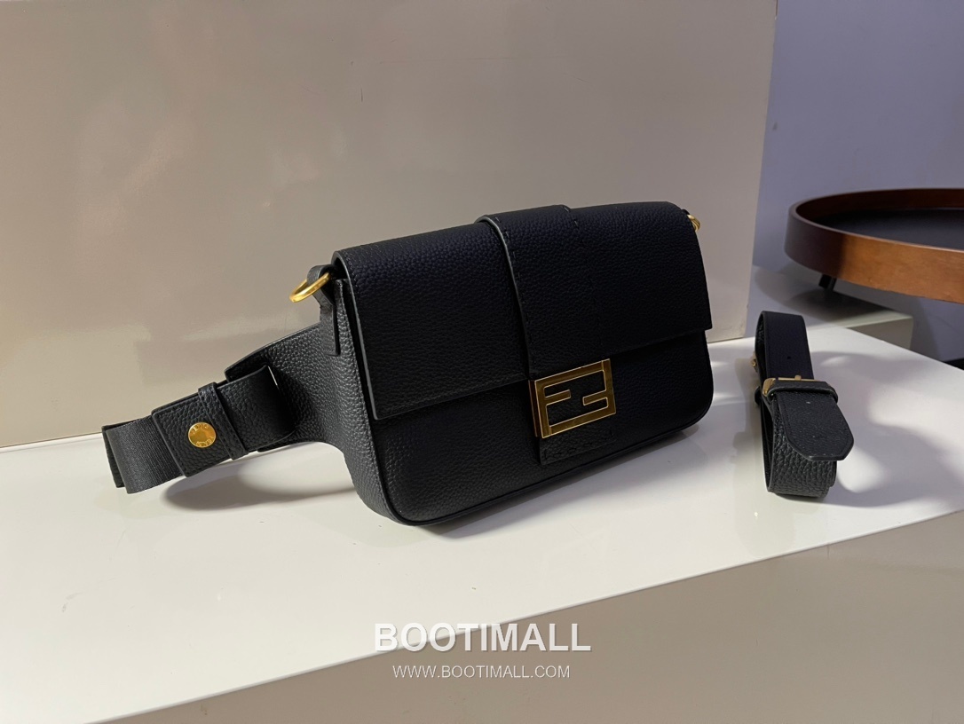 Fendi Baguette Standard Cuoio Romano Leather Bag 펜디 바게트 스탠다드 쿠오이오 로마노 레더 백 28cm 3
