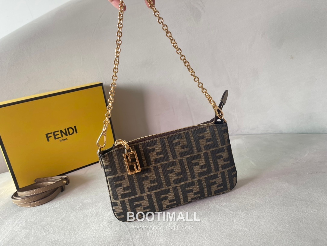 Fendi Baguette Pochette FF Jacquard Fabric Bag 펜디 바게트 포쉐트 FF 자카드 패브릭 백 20cm 9