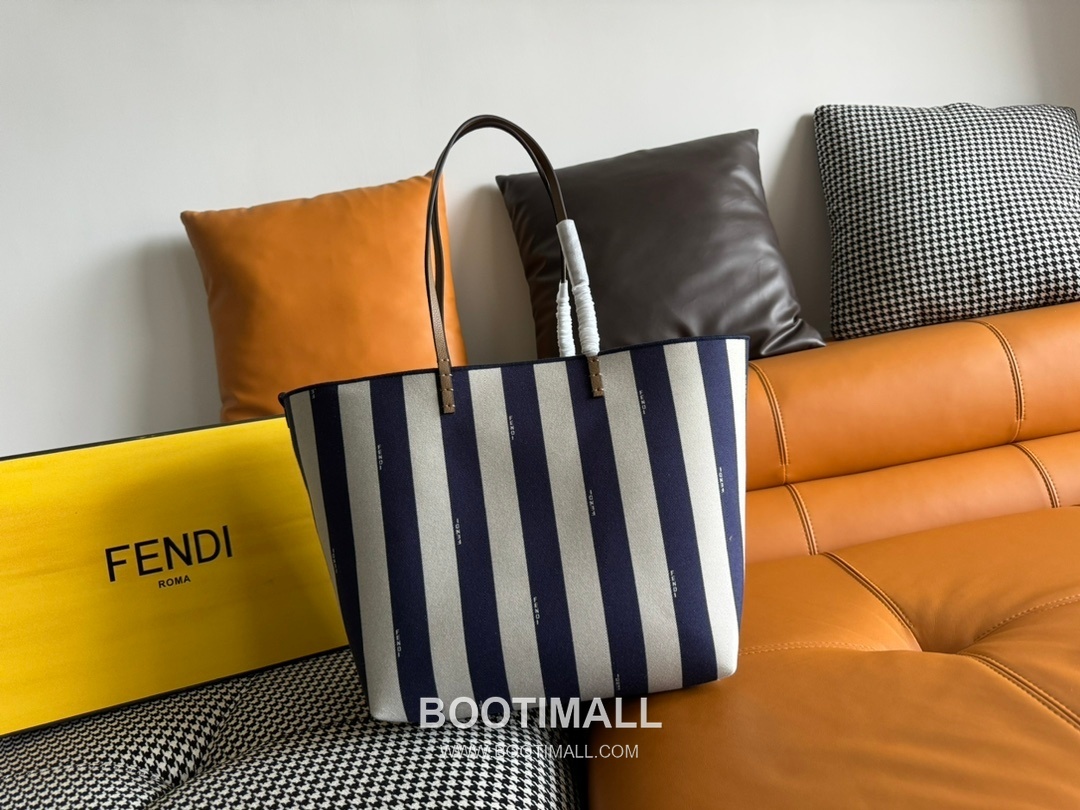 Fendi Baguette Large Tote Pequin FF Jacquard Fabric Bag 펜디 바게트 라지 토트 페퀸 FF 자카드 패브릭 백 35cm 1