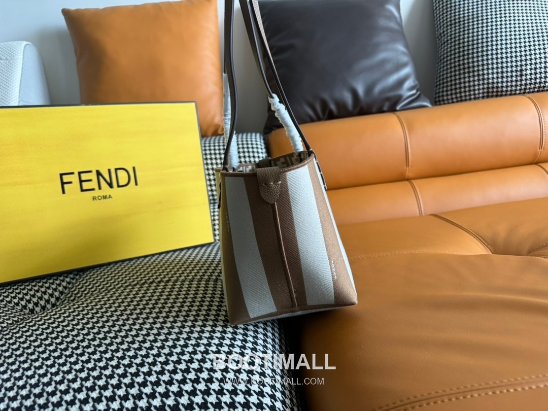 Fendi Baguette Small Tote Pequin FF Jacquard Fabric Bag 펜디 바게트 스몰 토트 페퀸 FF 자카드 패브릭 백 23cm 4