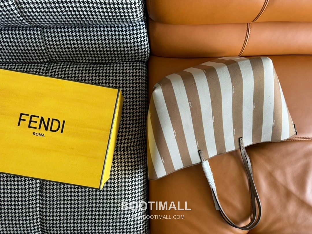 Fendi Baguette Large Tote Pequin FF Jacquard Fabric Bag 펜디 바게트 라지 토트 페퀸 FF 자카드 패브릭 백 35cm 8