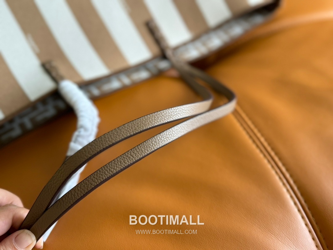 Fendi Baguette Large Tote Pequin FF Jacquard Fabric Bag 펜디 바게트 라지 토트 페퀸 FF 자카드 패브릭 백 35cm 9