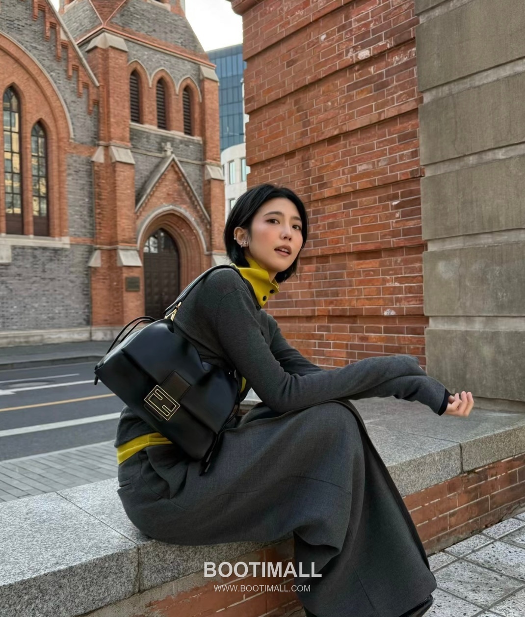 Fendi Mamma Baguette Medium Nappa Leather Black Shoulder Bag 펜디 맘마 바게트 미디엄 나파 레더 블랙 숄더백 26.5cm 7