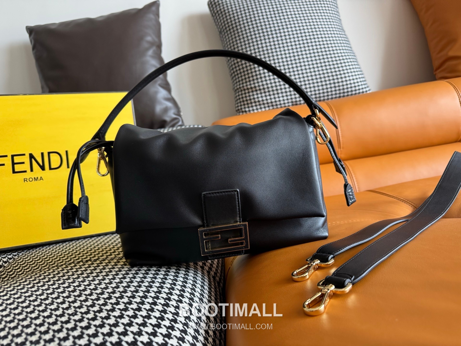 Fendi Mamma Baguette Medium Nappa Leather Black Shoulder Bag 펜디 맘마 바게트 미디엄 나파 레더 블랙 숄더백 26.5cm 11