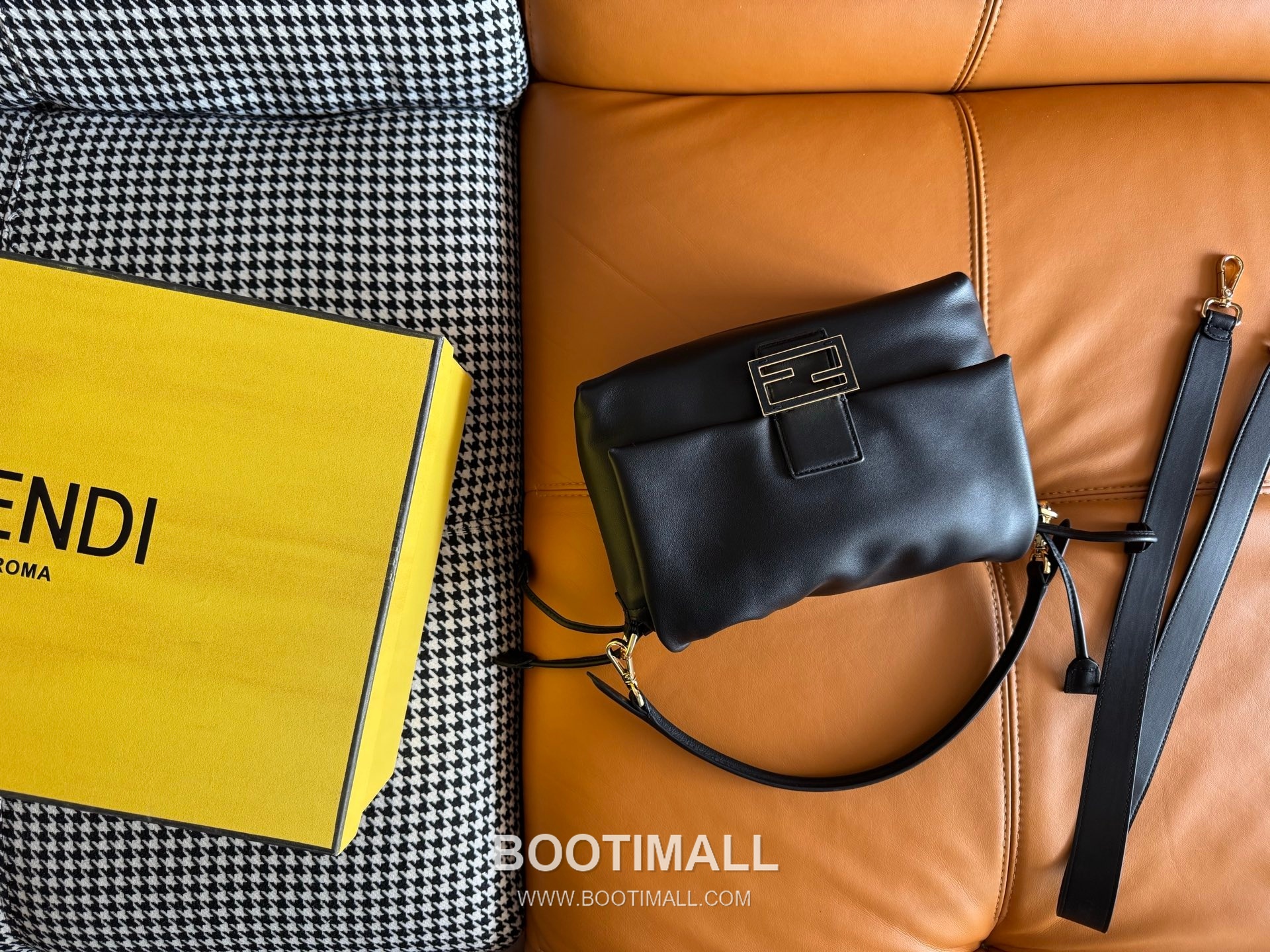 Fendi Mamma Baguette Medium Nappa Leather Black Shoulder Bag 펜디 맘마 바게트 미디엄 나파 레더 블랙 숄더백 26.5cm 16