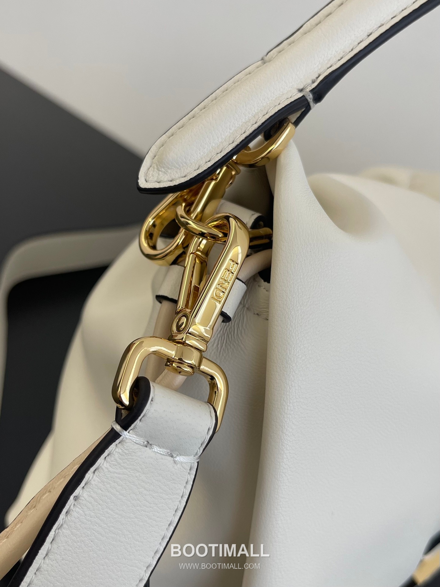 Fendi Mamma Baguette Medium Nappa Leather Bag 펜디 맘마 바게트 미디엄 나파 레더 백 26.5cm 6