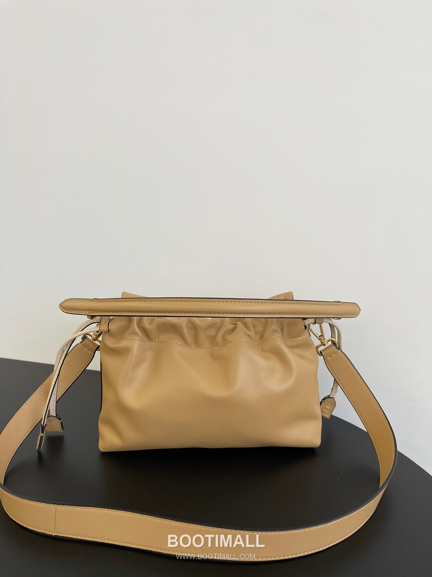 Fendi Mamma Baguette Medium Nappa Leather Bag 펜디 맘마 바게트 미디엄 나파 레더 백 26.5cm 9