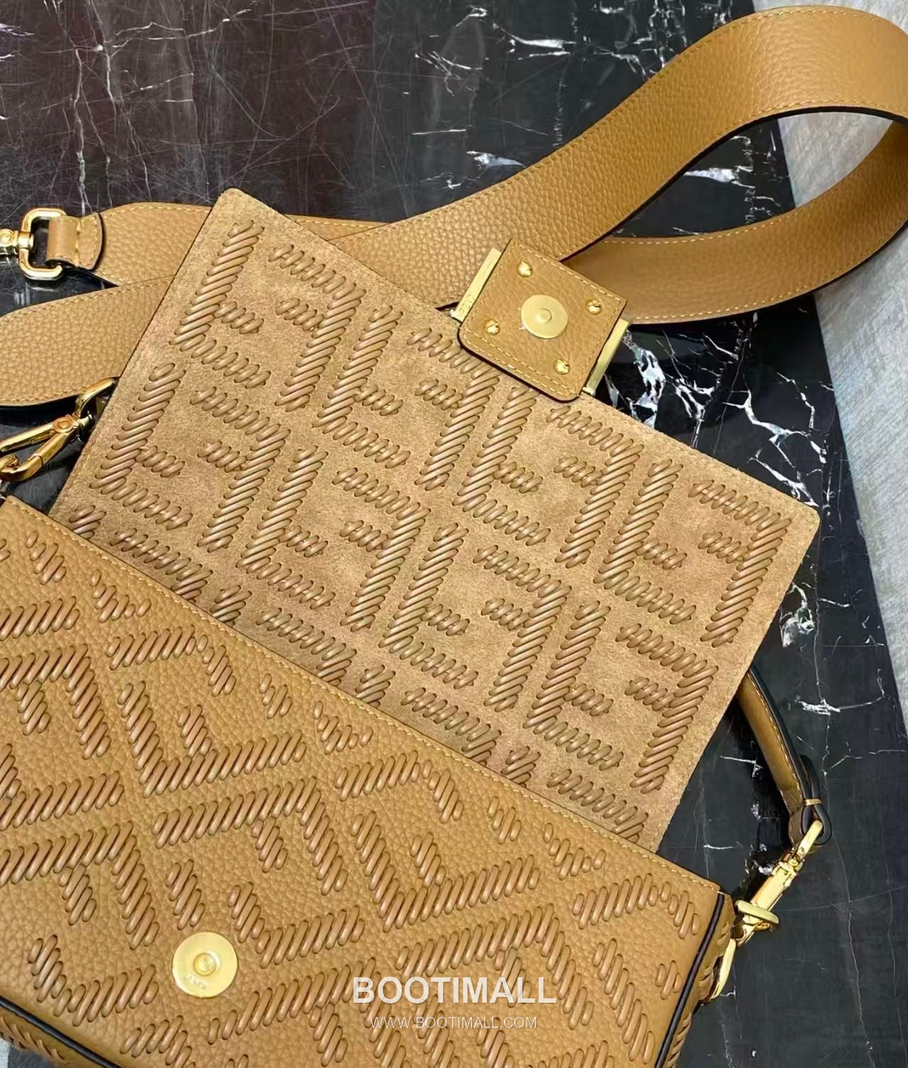 Fendi Baguette Medium Woven Leather Bag 펜디 바게트 미디엄 우븐 레더 백 27cm 6