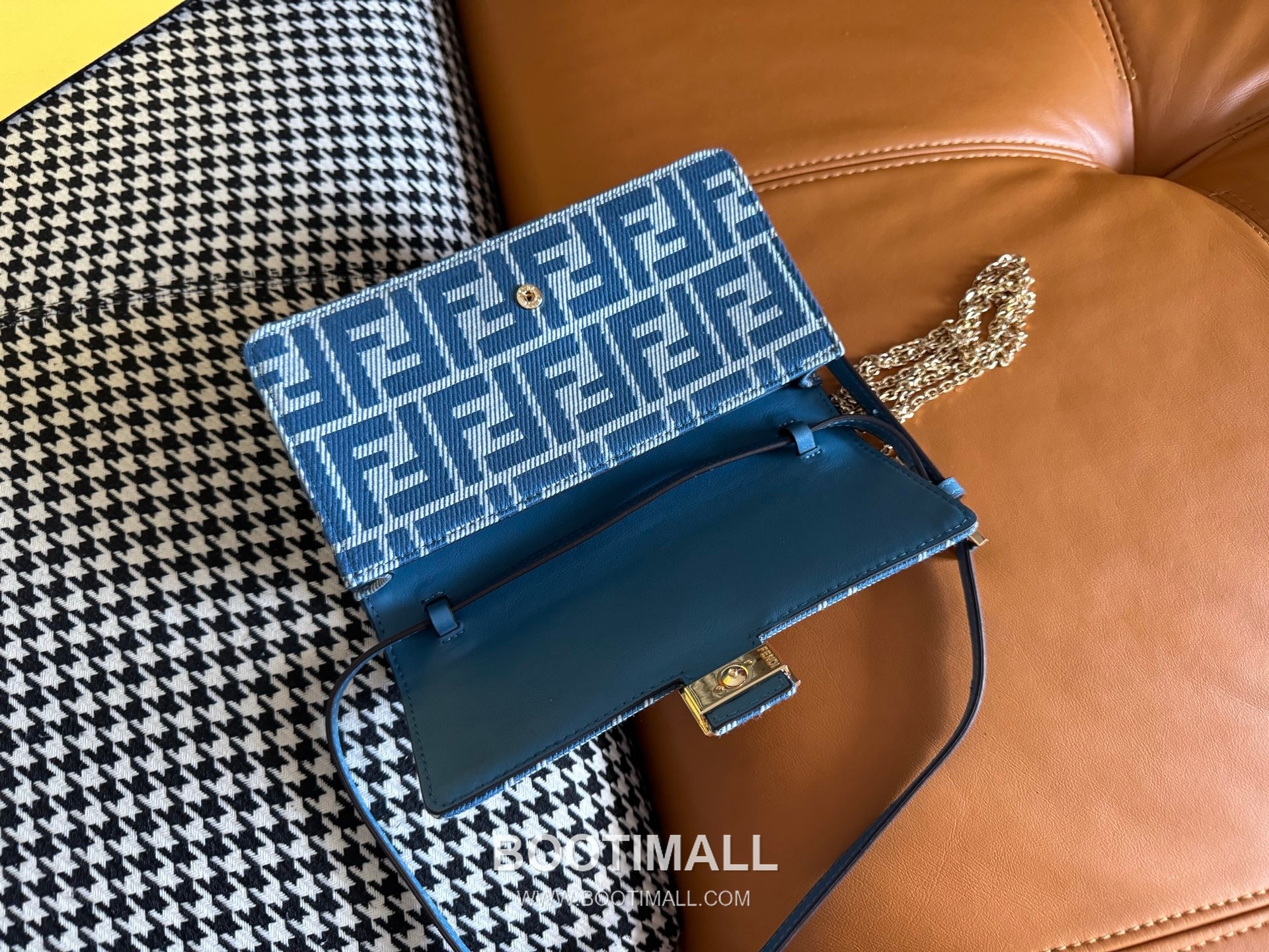 Fendi Baguette Compact FF Jacquard Wallet on Chain 펜디 바게트 컴팩트 FF 자카드 월렛 온 체인 21cm 7