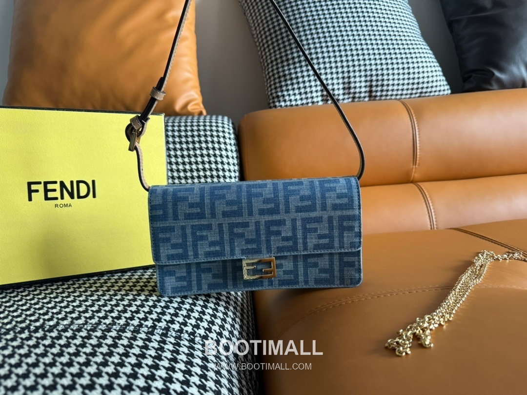 Fendi Baguette FF Jacquard Denim Wallet on Chain 펜디 바게트 FF 자카드 데님 월렛 온 체인 21cm 1