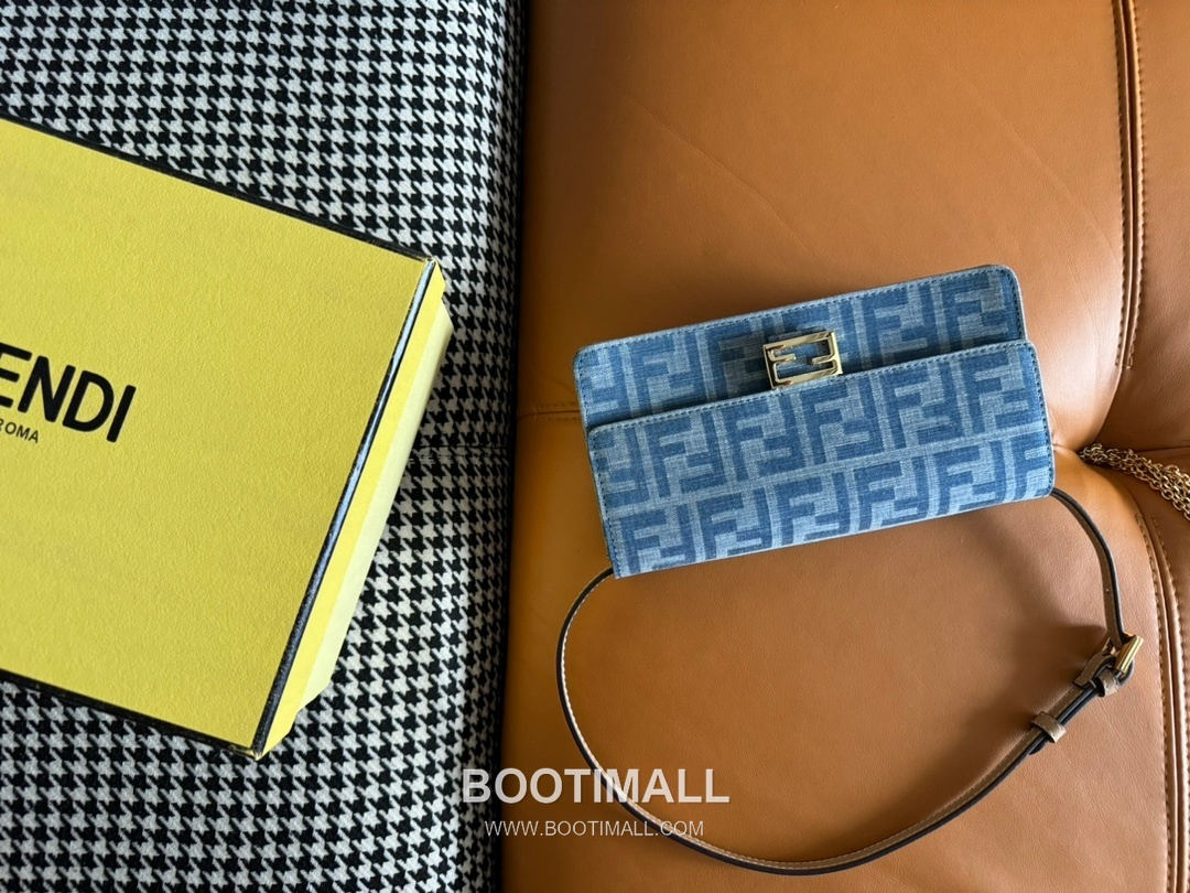 Fendi Baguette FF Jacquard Denim Wallet on Chain 펜디 바게트 FF 자카드 데님 월렛 온 체인 21cm 5