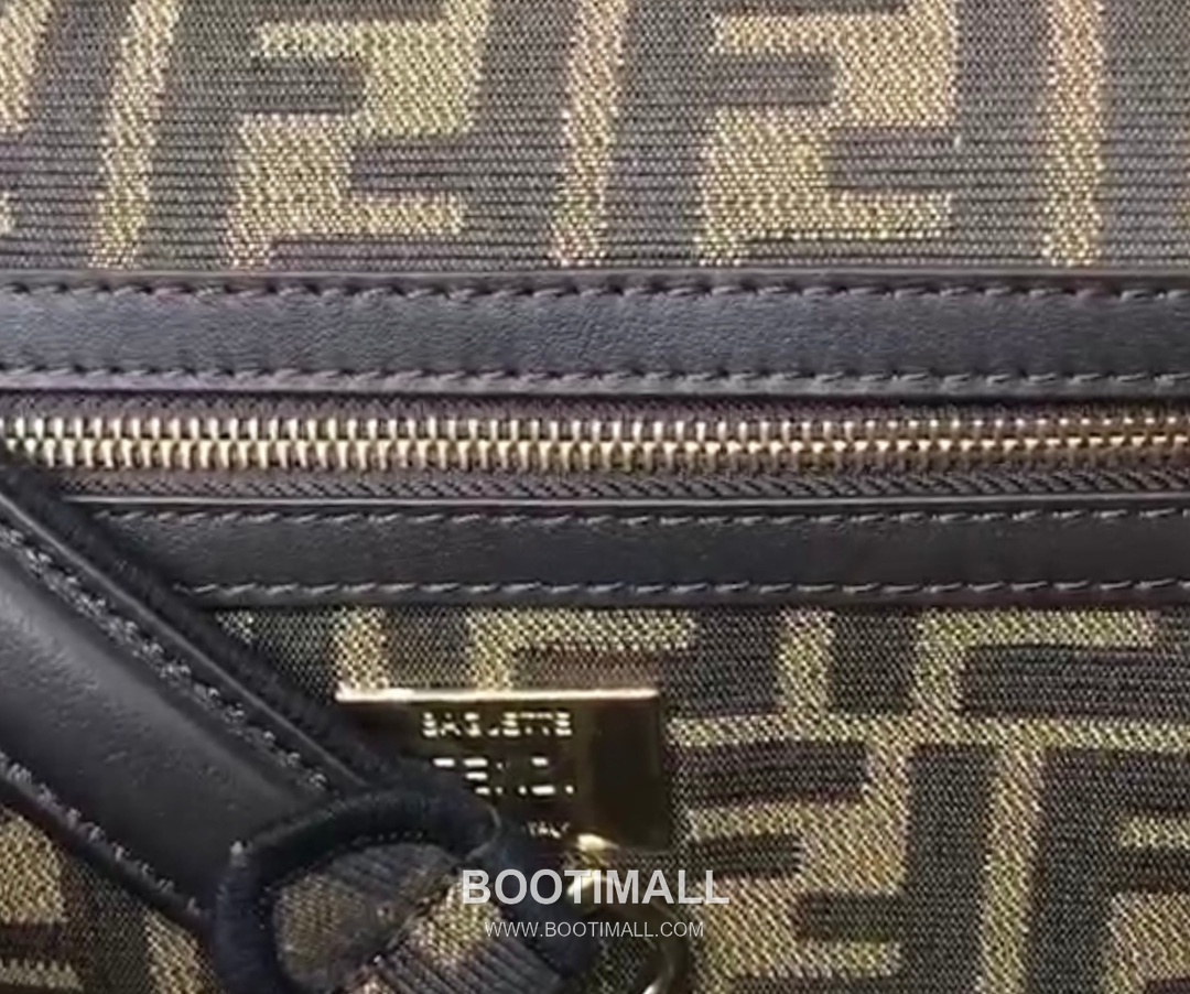 Fendi Baguette Medium FF Jacquard Fabric Bag 펜디 바게트 미디엄 FF 자카드 패브릭 백 26cm 9