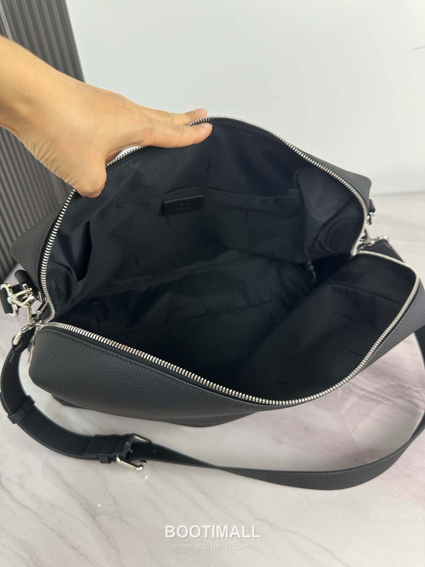 Fendi Lui Large Full Grain Leather Bag 펜디 루이 라지 풀그레인 레더 백 38cm 5