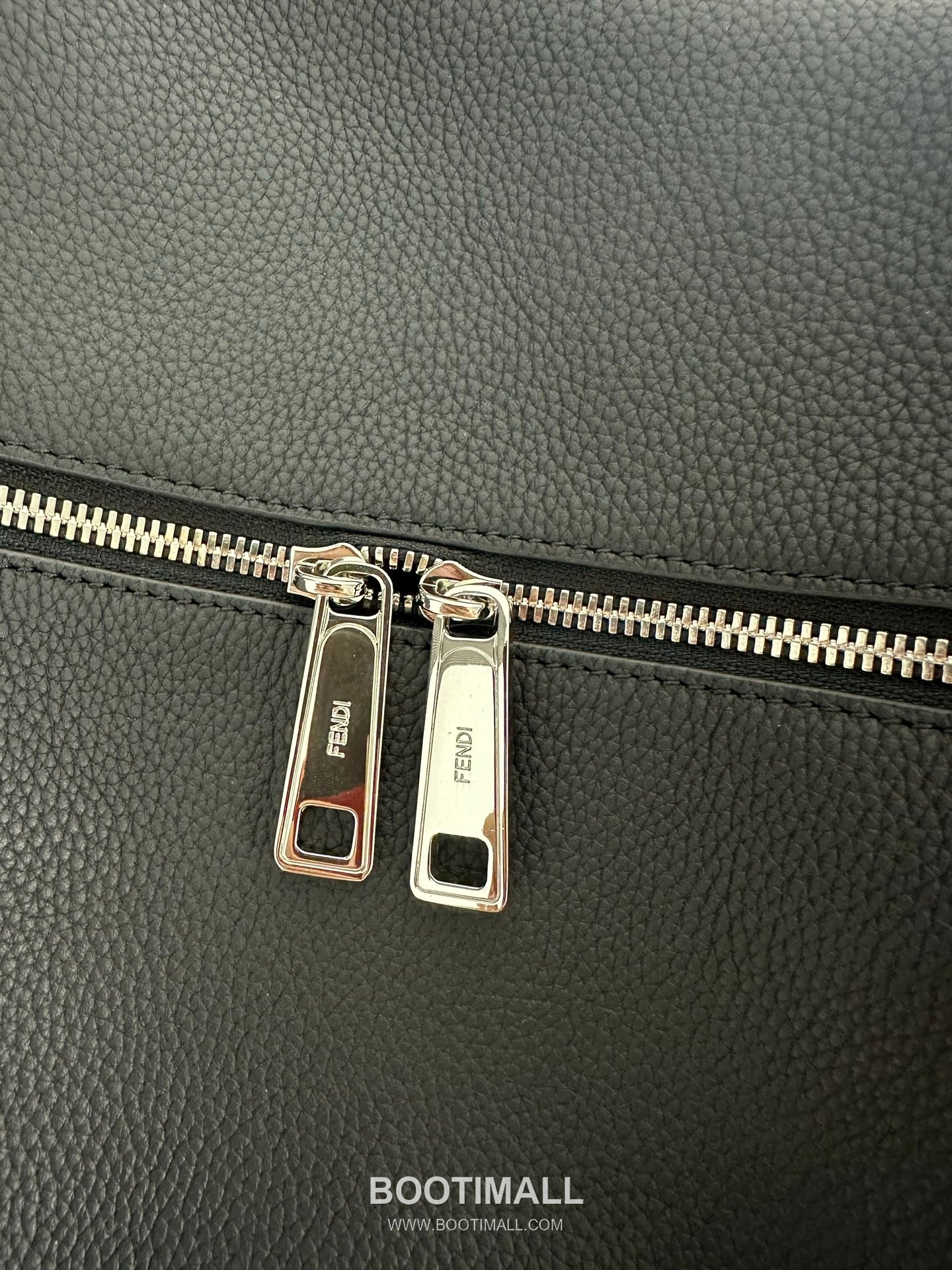 Fendi Lui Large Full Grain Leather Bag 펜디 루이 라지 풀그레인 레더 백 38cm 8