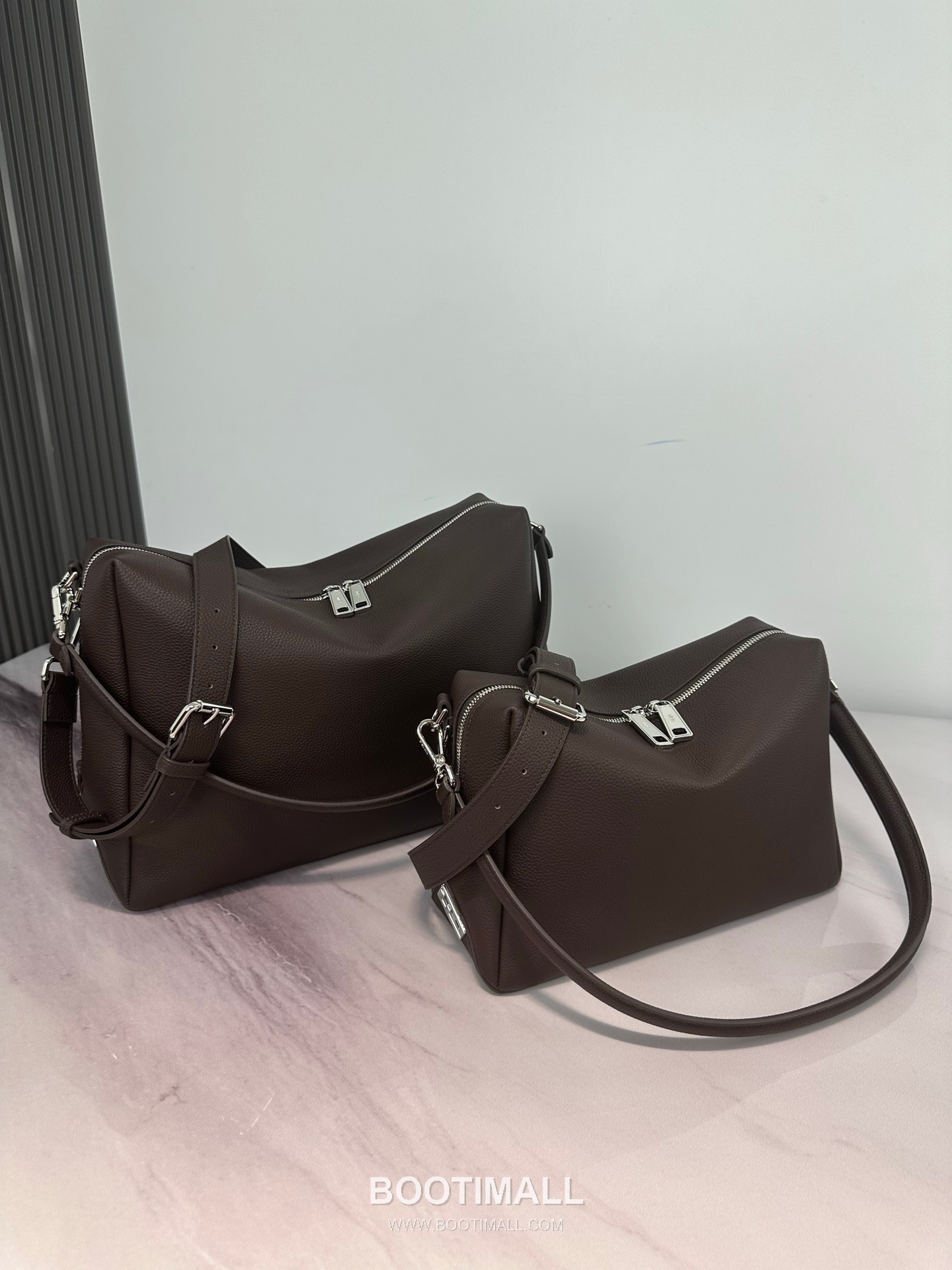 Fendi Lui Medium Full Grain Leather Bag 펜디 루이 미디엄 풀그레인 레더 백 28cm 9