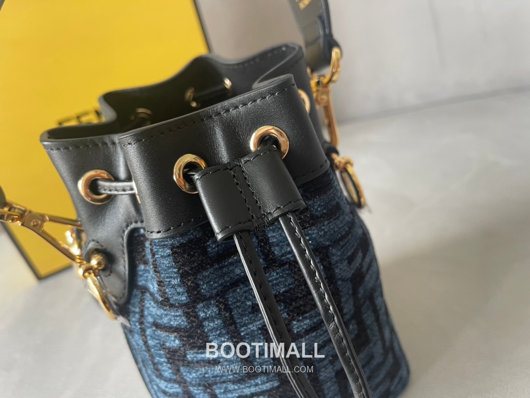 Fendi Mon Tresor Small FF Chenille Bucket Bag 펜디 몬 트레조 스몰 FF 셰닐 버킷백 18cm 6